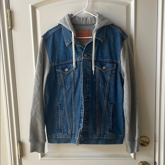 Levi’s Denim Jacket with Gray Hoodie Lg - Picture 1 of 5